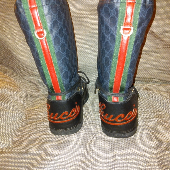 Gucci GG Print Moon Boots - Picture 4 of 4